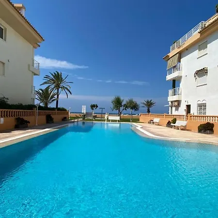 Fantastic First Beach Line 3-bed *