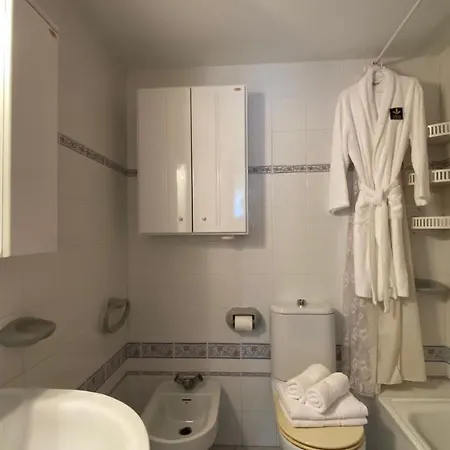 Appartamento Fantastic First Beach Line 3-bed *